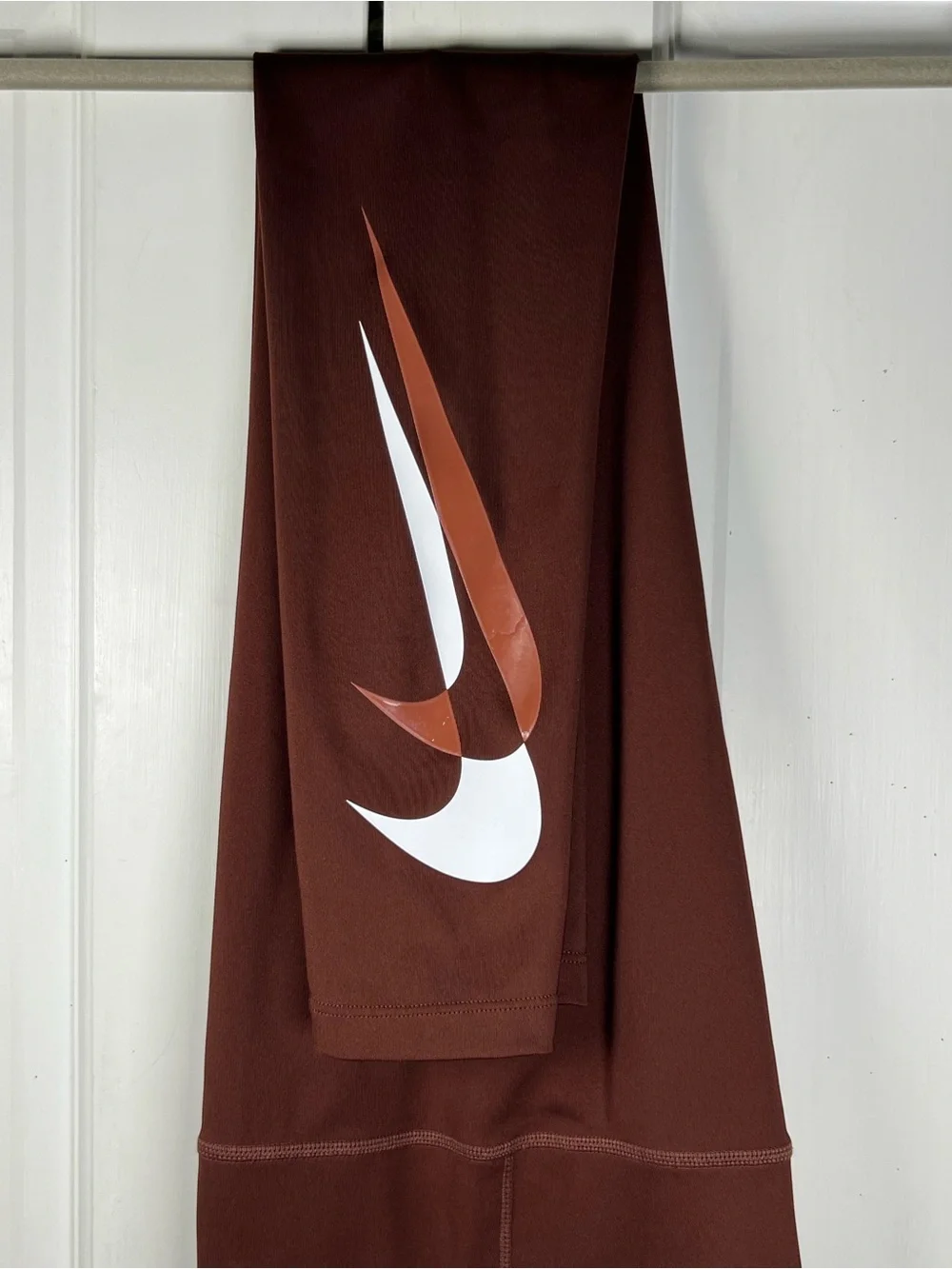 NIKE WOMENS 7/8 DRI FIT SWOOSH LOWER LEG LEGGINGS BROWN SIZE SMALL